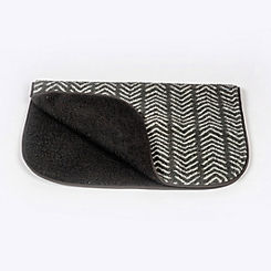 Danish Design Sherpa Fleece Charcoal Arrows Blanket