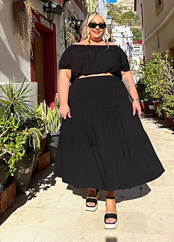 In The Style x Black Tiered Jersey Maxi Skirt
