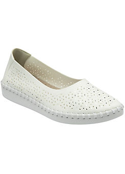 Lotus White Ewelina Shoes