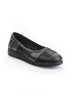 black low wedge shoes