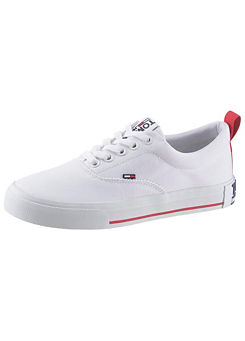 tommy jeans converse