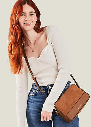 Courreges ショルダーバッグ REEDITION CIRCLE PERGSA066CR0045 Courreges クレージュ ショルダーバッグ REEDITION CIRCLE