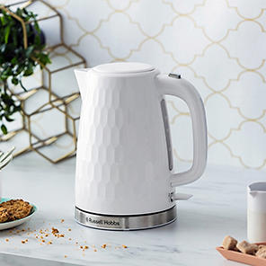 High Gloss Collection Kettle - Cream by Breville