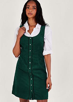 Size best sale 24 pinafore