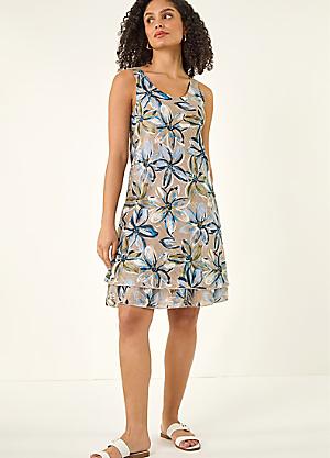 sachin and babi light blue dress HOW TO DRESS SMART CASUAL – Fashionable Frank main image 0