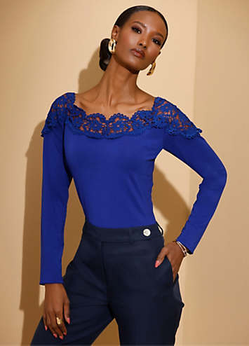 Creation-L-Lace-Trim-Boat-