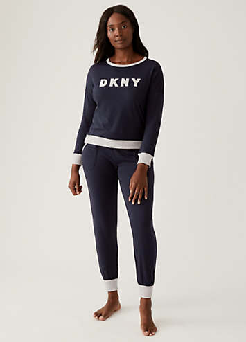 Donna knit tops check mini pants セット DKNY Signature Top & Jogger Set | Grattan