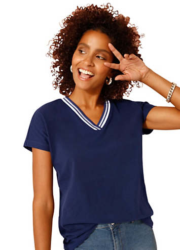 v neck navy blue t shirt