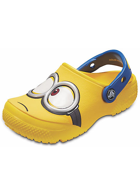 minion crocs