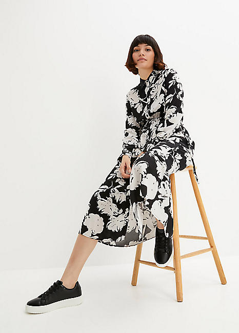 button sleeveless dress