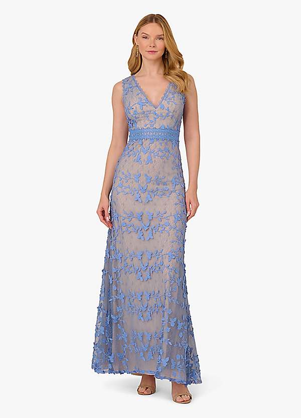 sachin and babi light blue dress Hope and Ivy Women's White The Fleur Plunge Button Front Embroidered Dress  With Flutter Sleeve
