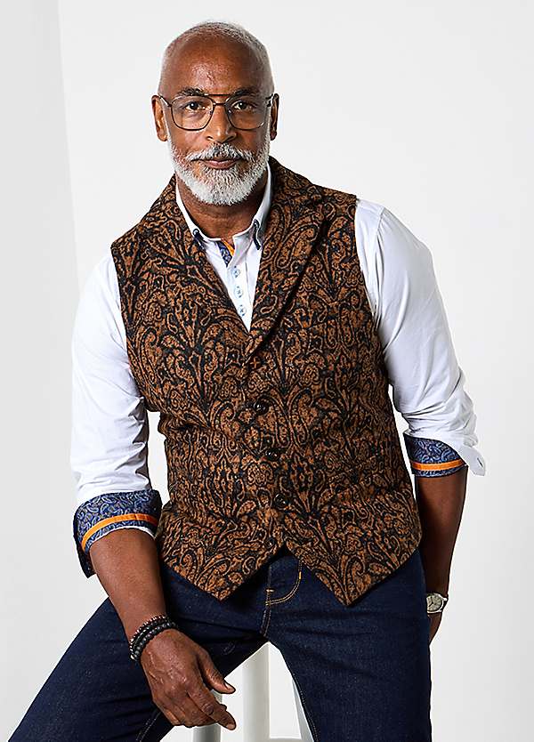 ts(s) Garment Dye Paisley Jacquard ベスト Joe Browns Dark Brown Button-Up Paisley Jacquard Waistcoat | Grattan