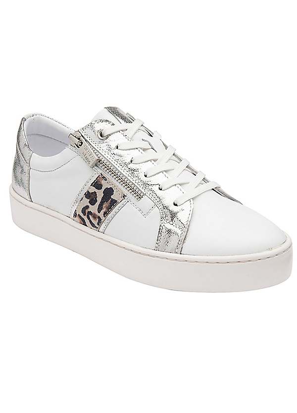 Lotus hot sale white shoes