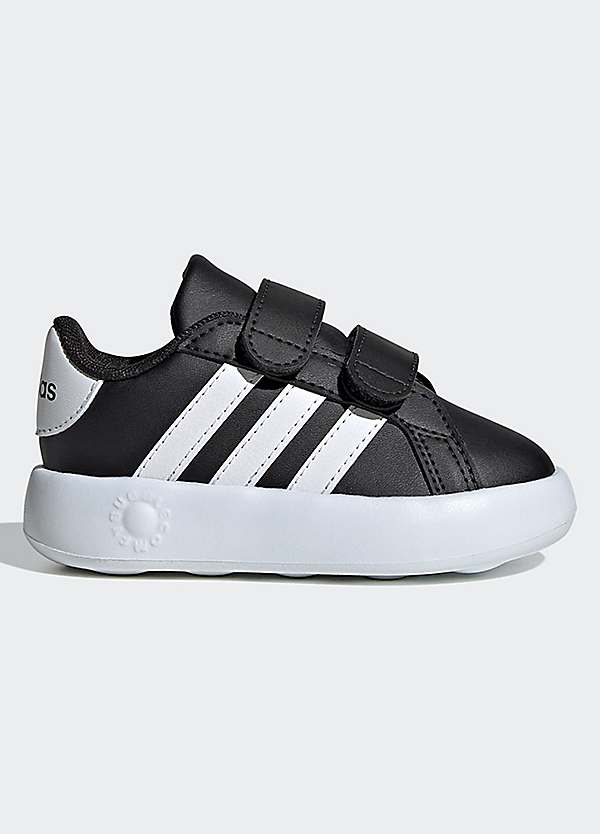 Boys adidas hotsell velcro trainers